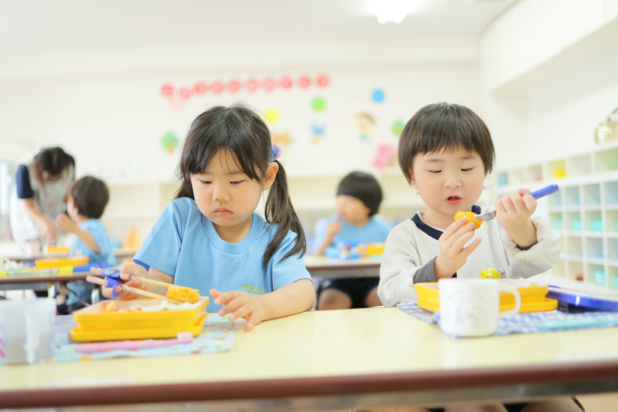 給食：12:00～